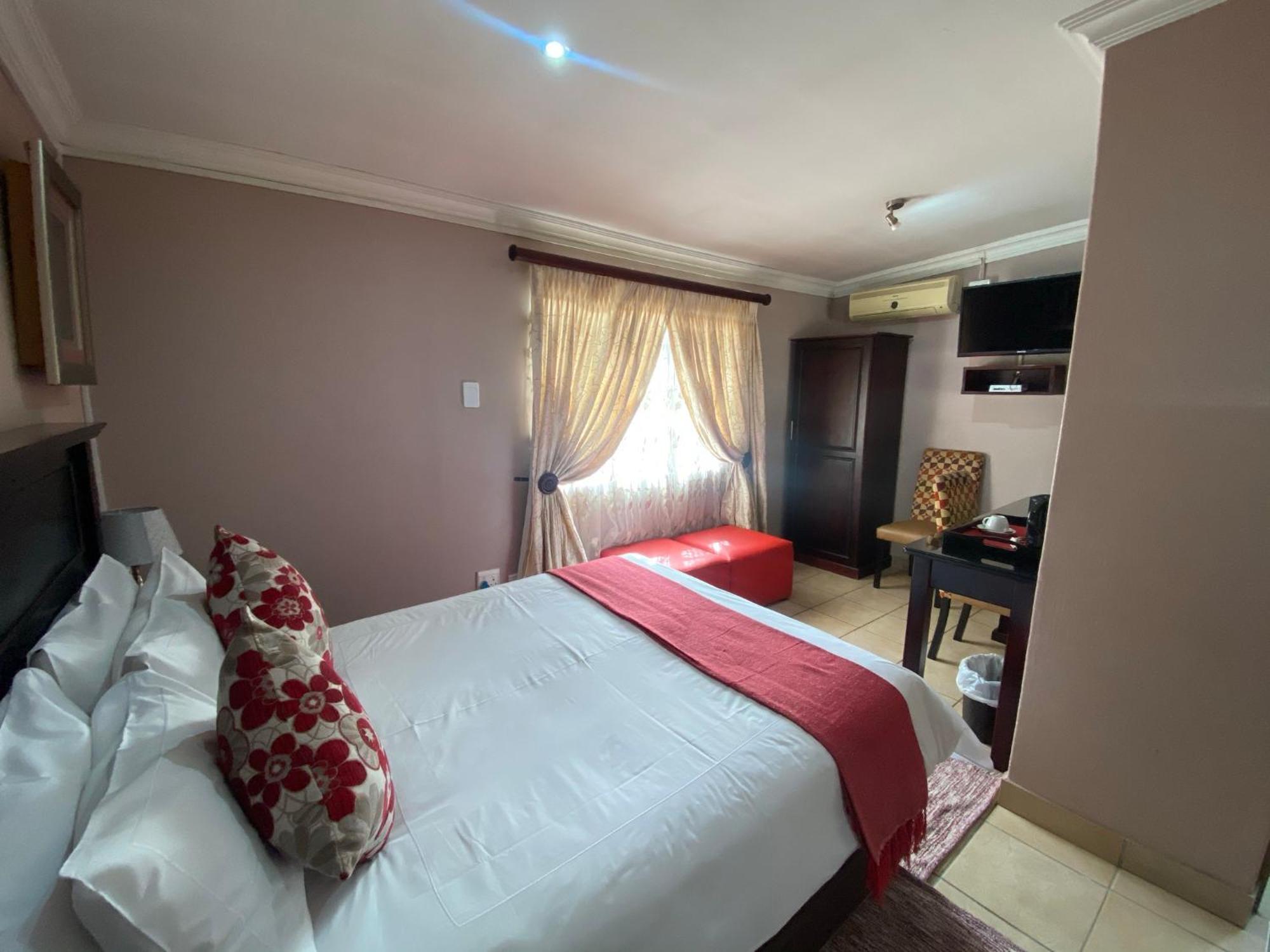 Madlula'S Guesthouse Pietermaritzburg Eksteriør bilde