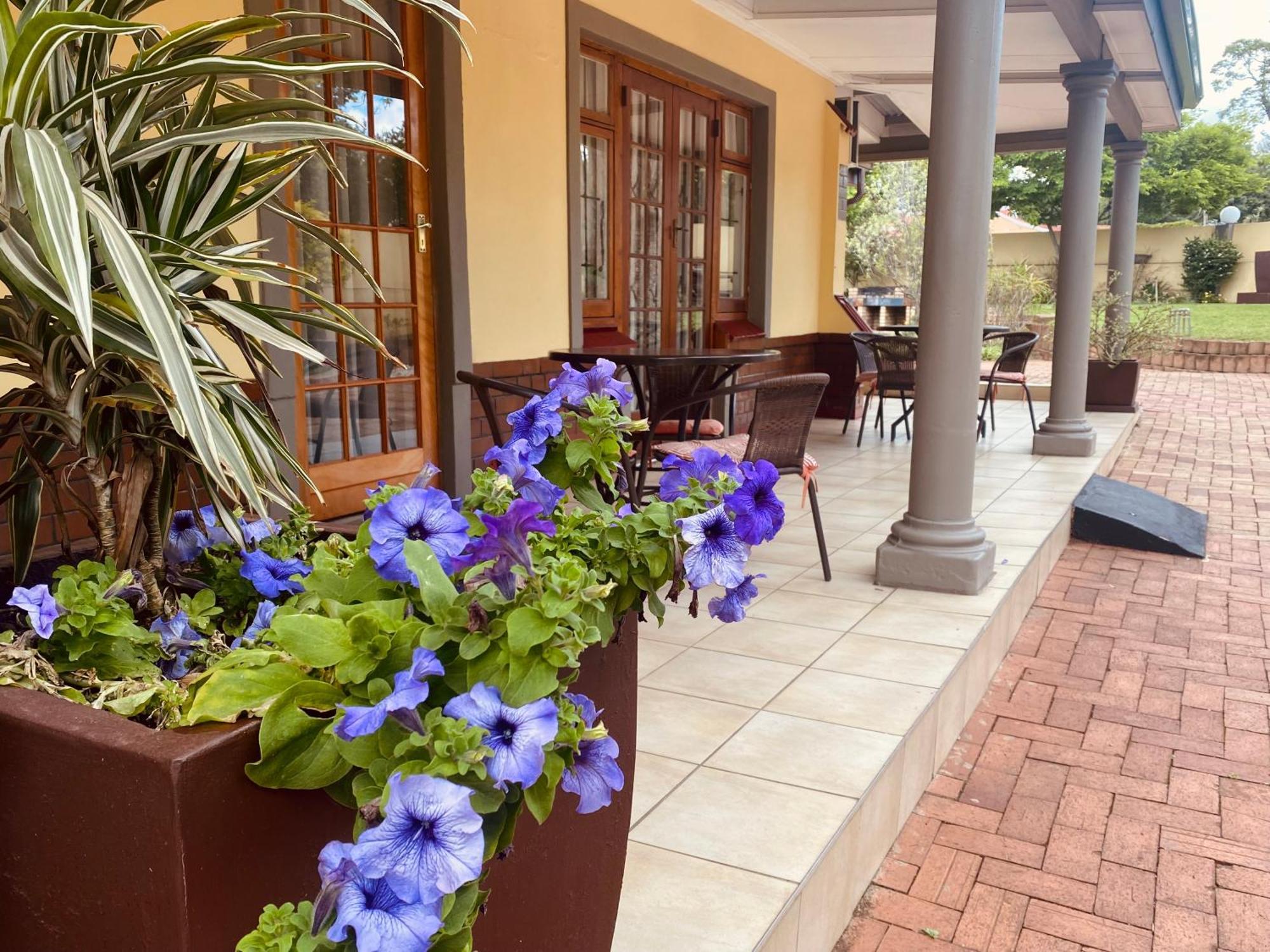 Madlula'S Guesthouse Pietermaritzburg Eksteriør bilde